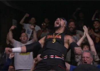 Mike Santana regresa a TNA en Rebellion 2024