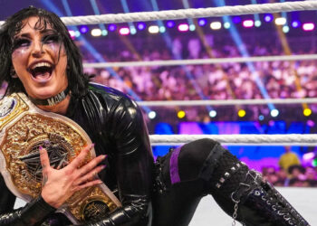 Rhea Ripley desafía a sus críticos proclamando su fortaleza ante ellos