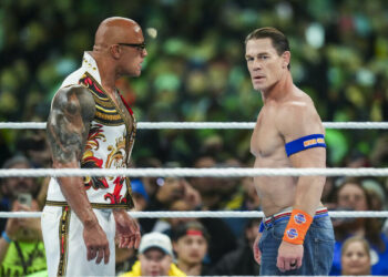 The Rock y John Cena estarían en el estreno de WWE RAW en Netflix