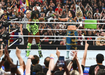 Bayley retiene el Campeonato Femenino de WWE en Backlash 2024