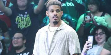 Scott D’Amore asegura que WWE cometió un error al despedir a Wes Lee