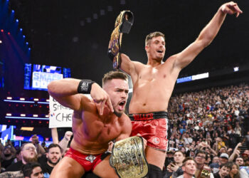 Austin Theory aborda los informes de que él y Grayson Waller no iban a estar en la lucha de escaleras de WrestleMania XL