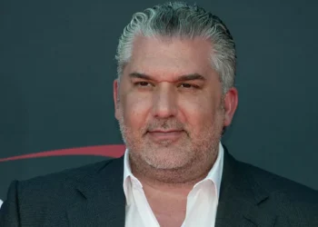 Nick Khan asegura que los fans pagarán el nuevo precio para ver WWE en ESPN