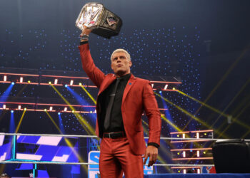 Cody Rhodes habla sobre las diferencias entre él y Roman Reigns