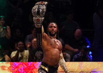 Swerve Strickland reconoce que al convertirse en Campeón Mundial de AEW le han limitado el uso de redes sociales