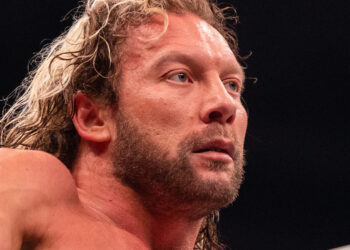 Kenny Omega seguirá sin poder luchar a pesar de su regreso en AEW Dynamite