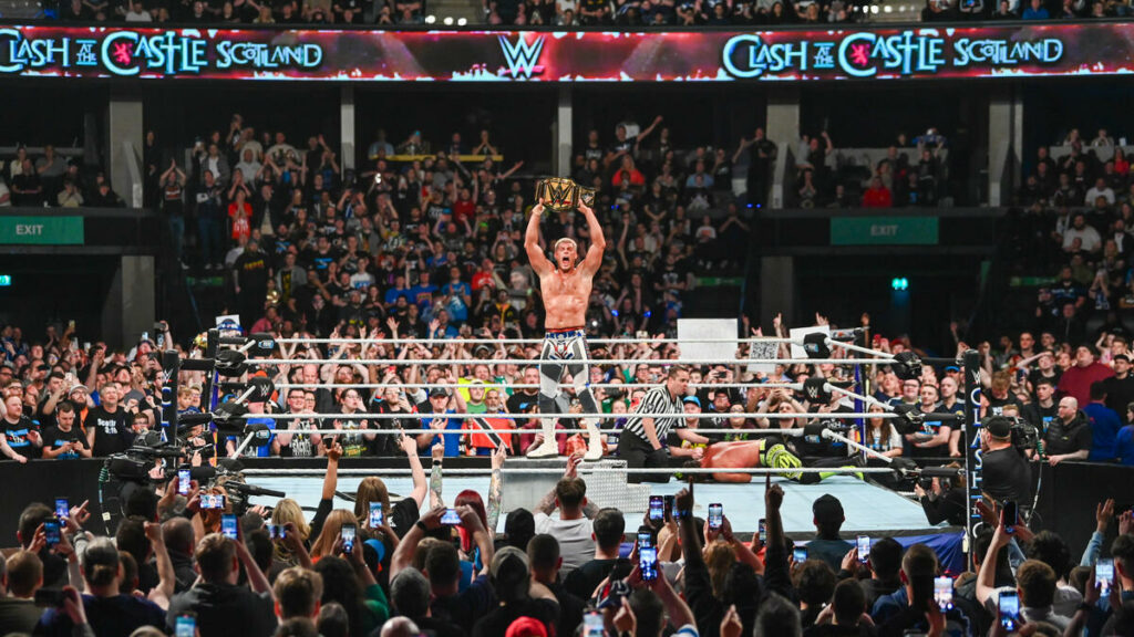 Cody Rhodes retiene el Campeonato Indiscutido de WWE en Clash at the Castle 2024