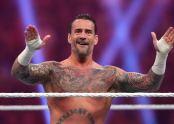 CM Punk, sobre la emisión en Dynamite de su pelea con Jack Perry: “Ser una atracción en dos empresas distintas es loco. Gracias, chicos”