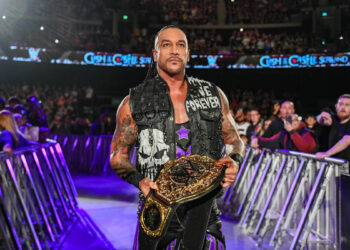 Triple H revela su reacción al ver el susto de Damian Priest con las cuerdas del ring en Clash at the Castle 2024