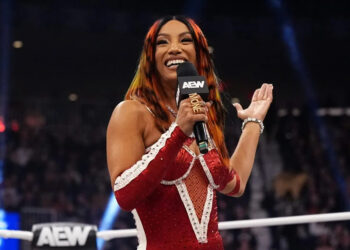 Mercedes Moné llama "llorones" a los aficionados que le piden que regrese a WWE