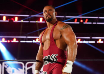 Bron Breakker cree que un combate ante Gunther sería digno de darse en un PLE