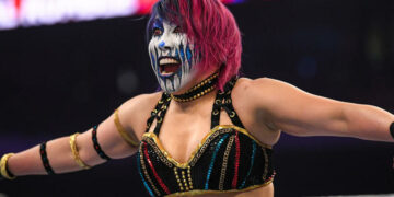 Asuka firma un nuevo contrato multianual con WWE