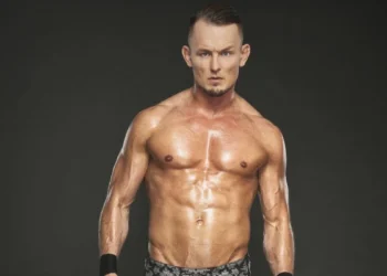 Ludwig Kaiser habría sufrido una lesión en WWE RAW