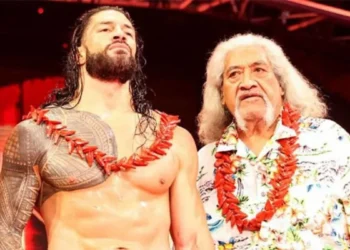 Roman Reigns publica un mensaje tras conocer el fallecimiento de su padre