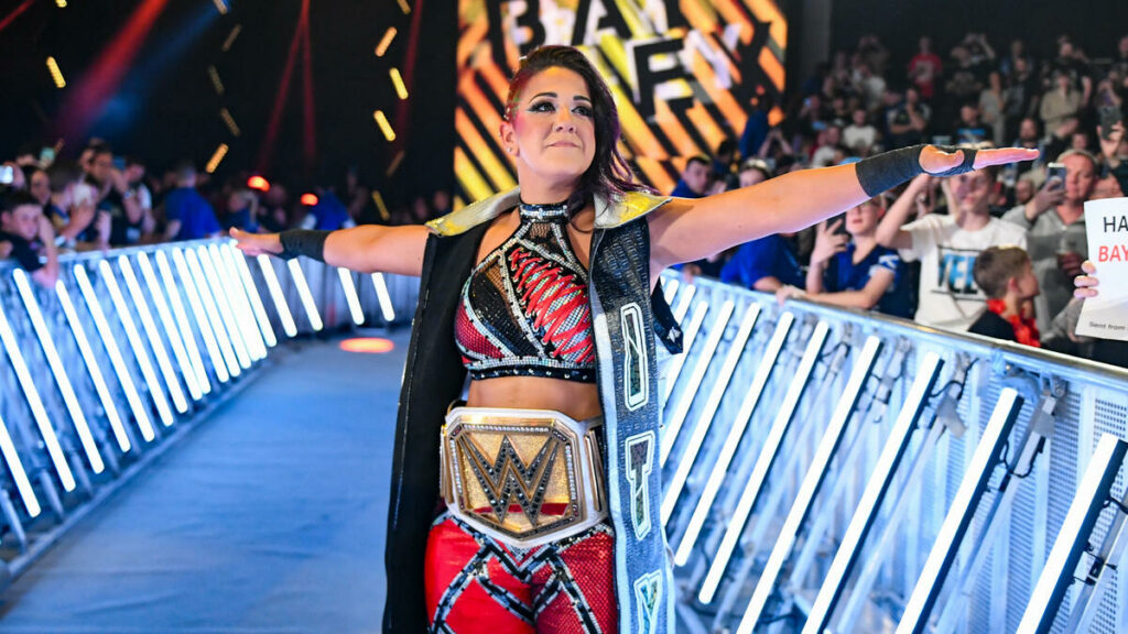 Bayley alcanza los 100 días como campeona femenina de WWE