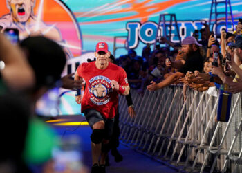 Rey Mysterio reconoce que le gustaría retirarse de la misma forma que lo está haciendo John Cena