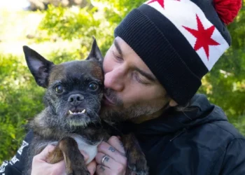 Larry, perro de CM Punk y AJ Lee, ha fallecido