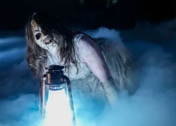 Nikki Cross renueva con WWE