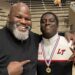 Jacob Henry, hijo de Mark Henry, firma con WWE Jacob Henry, hijo de Mark Henry, firma con WWE
