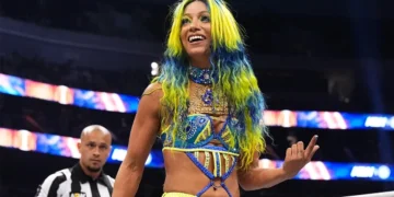 Mercedes Moné reacciona sin emoción al retiro de John Cena Mercedes Moné reacciona sin emoción al retiro de John Cena