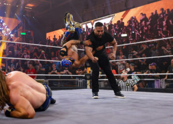 Posible motivo por el cual The Bloodline apareció en el más reciente show de WWE NXT