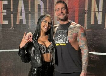 Cora Jade, sobre CM Punk: "Lo ames o lo odies, él es quien es al 100%"
