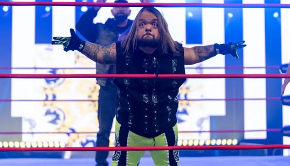 Hornswoggle anuncia que ha firmado un contrato de leyenda con WWE