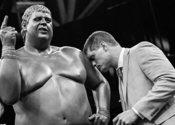 Cody Rhodes habla sobre el legado de su padre y asegura que aún sigue intentando igualarlo