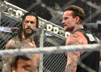 WWE ha discutido la posibilidad de que CM Punk se enfrente a Roman Reigns en WrestleMania 41