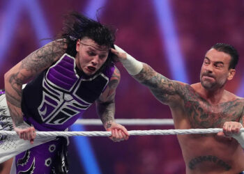 Dominik Mysterio a CM Punk: "He visto lo que puede hacer, no es nada especial"