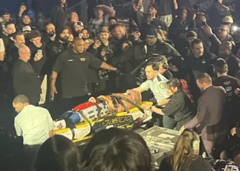 Kevin Owens ataca a Cody Rhodes tras WWE Saturday Night’s Main Event y luego es confrontado por Triple H