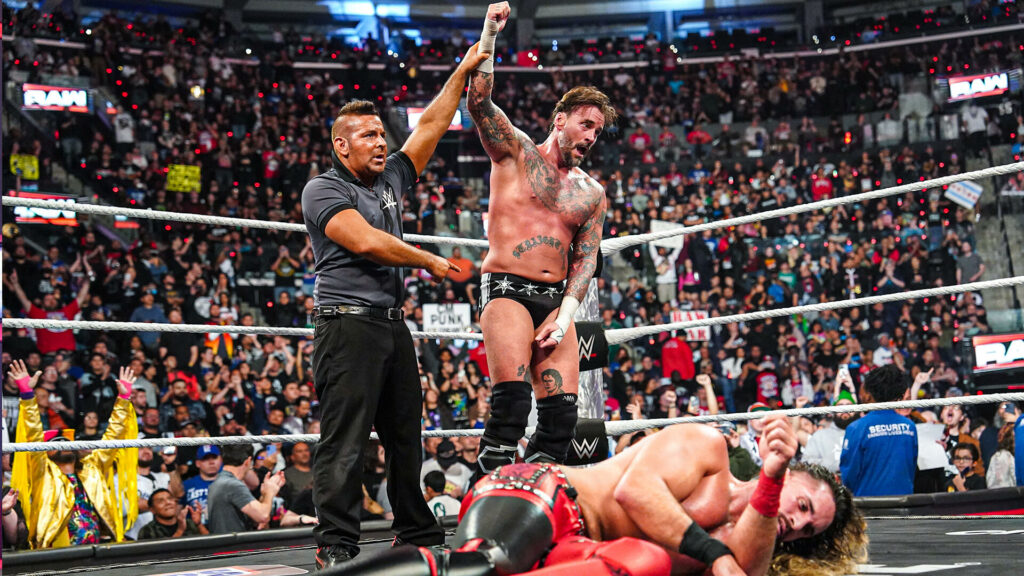 CM Punk vence a Seth Rollins en el estreno de WWE RAW en Netflix