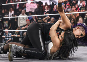 Bayley confronta a Roxanne Perez en WWE NXT y llegan a las manos