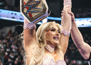 Tiffany Stratton regresa a los entrenamientos tras dos semanas enferma