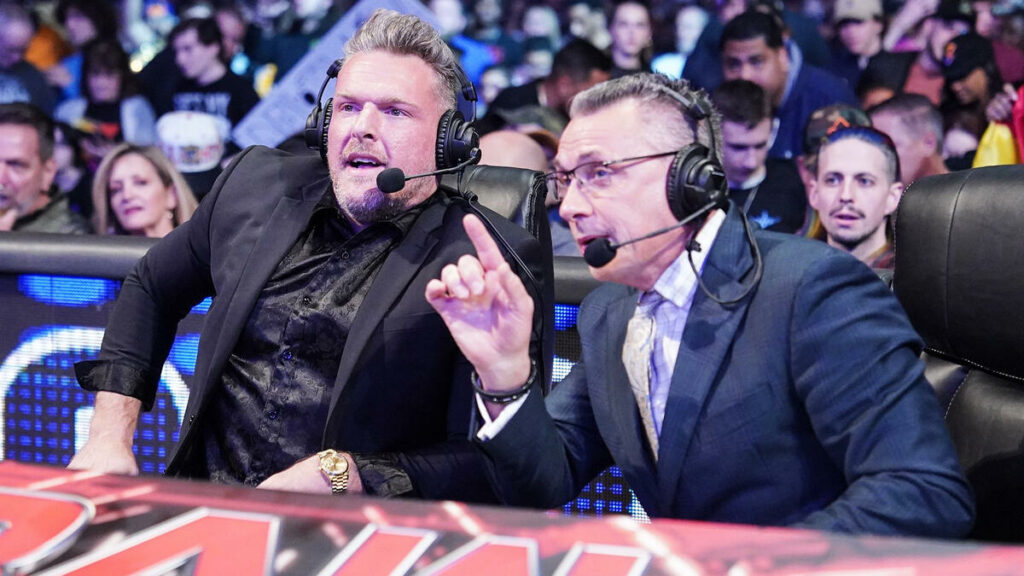 Michael Cole detalla un incidente que tuvo con Pat McAfee en WWE en WrestleMania 37