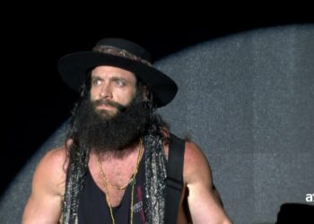 Elijah (Elias en WWE) firma con TNA Wrestling