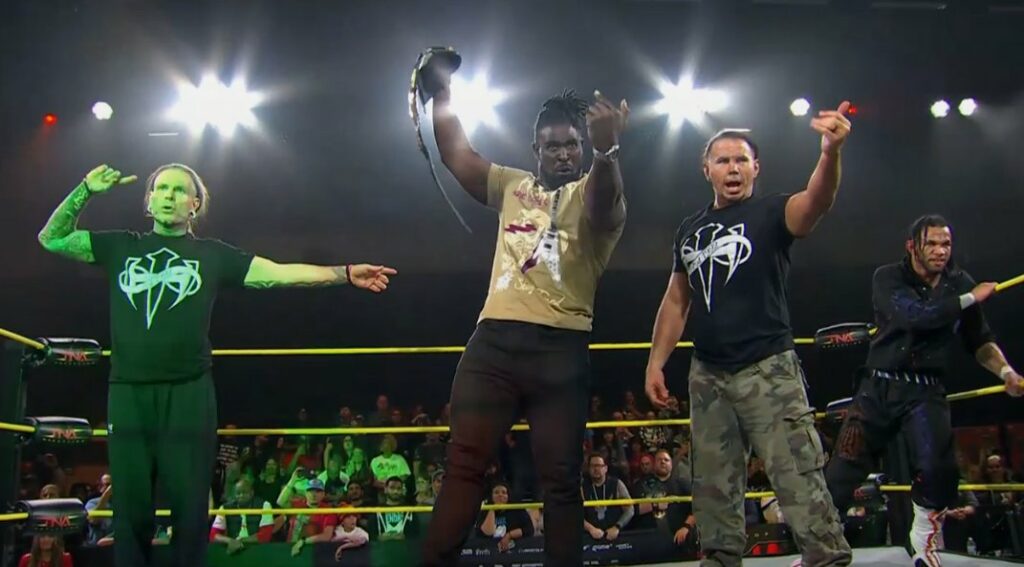 Oba Femi hace acto de presencia en TNA iMPACT