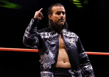 Adam Cole habla de su reinado como Campeón de TNT