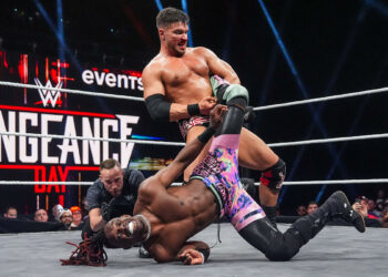 Ethan Page elogia a Je'Von Evans: "Probablemente sea el que más potencial tiene de todos los que han firmado con WWE"