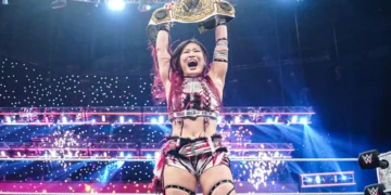 IYO SKY gana el Campeonato Mundial Femenino en WWE RAW