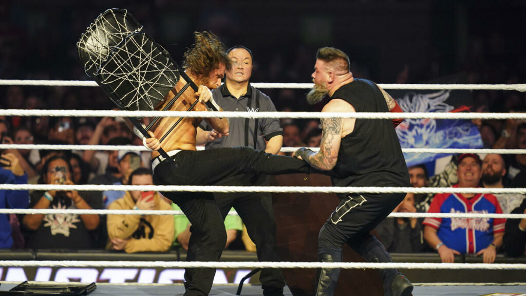 Resultados WWE Elimination Chamber 2025