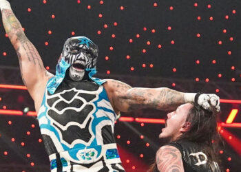 Penta critica a Dominik Mysterio Es muy inexperto