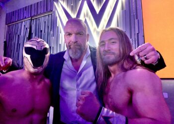 Fraxiom llegan oficialmente a WWE SmackDown