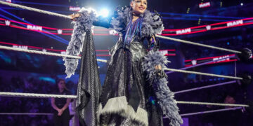 Giulia llega oficialmente a WWE SmackDown