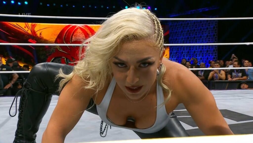Thekla debuta en AEW Dynamite atacando a Jamie Hayter