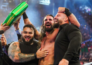 Seth Rollins gana el maletín masculino en WWE Money In The Bank 2025