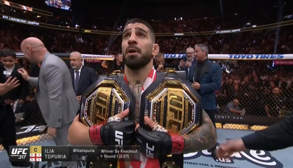 Ilia Topuria noquea a Charles Oliveira en UFC 317 y es el nuevo Campeón de Peso Ligero de UFC