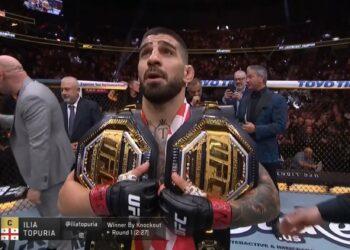 Ilia Topuria noquea a Charles Oliveira en UFC 317 y es el nuevo Campeón de Peso Ligero de UFC