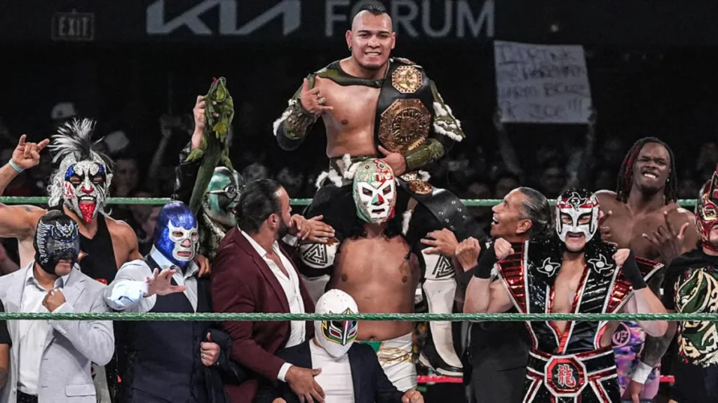 El Hijo del Vikingo retiene el Megacampeonato de AAA en Worlds Collide 2025