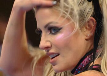 Jade Cargill y Alexa Bliss, en semifinales del torneo Queen of the Ring 2025